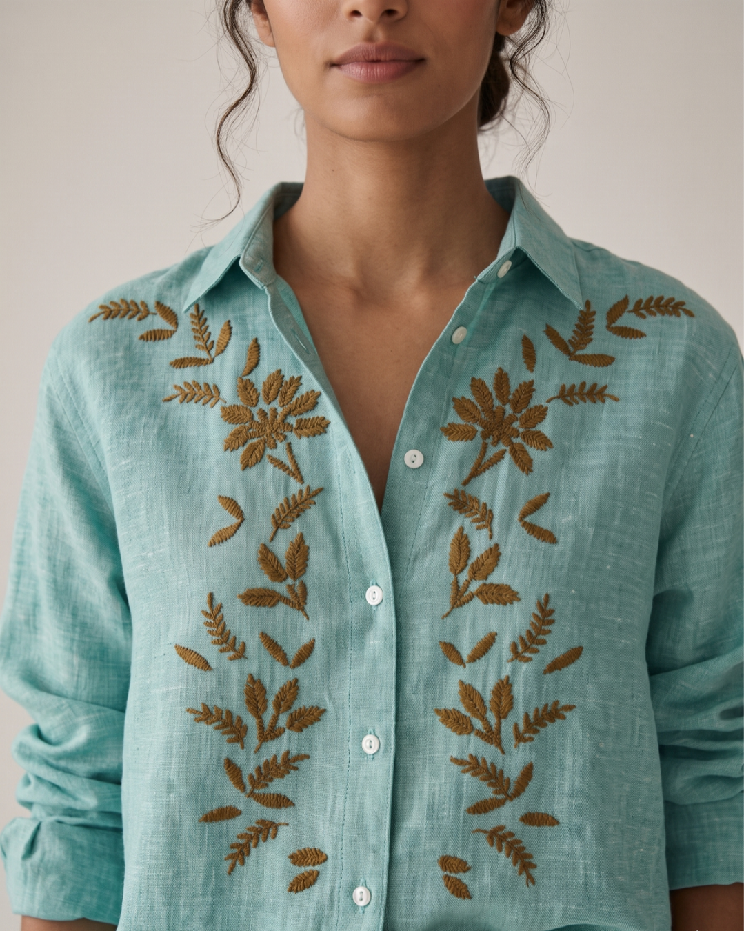 Aqua Fern cotton linen slub embroidered shirt – detail view