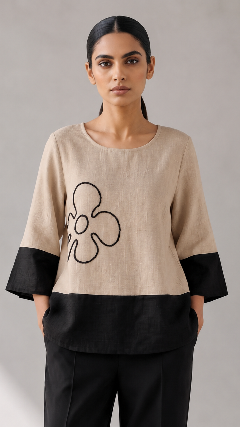 Mono Bloom Top