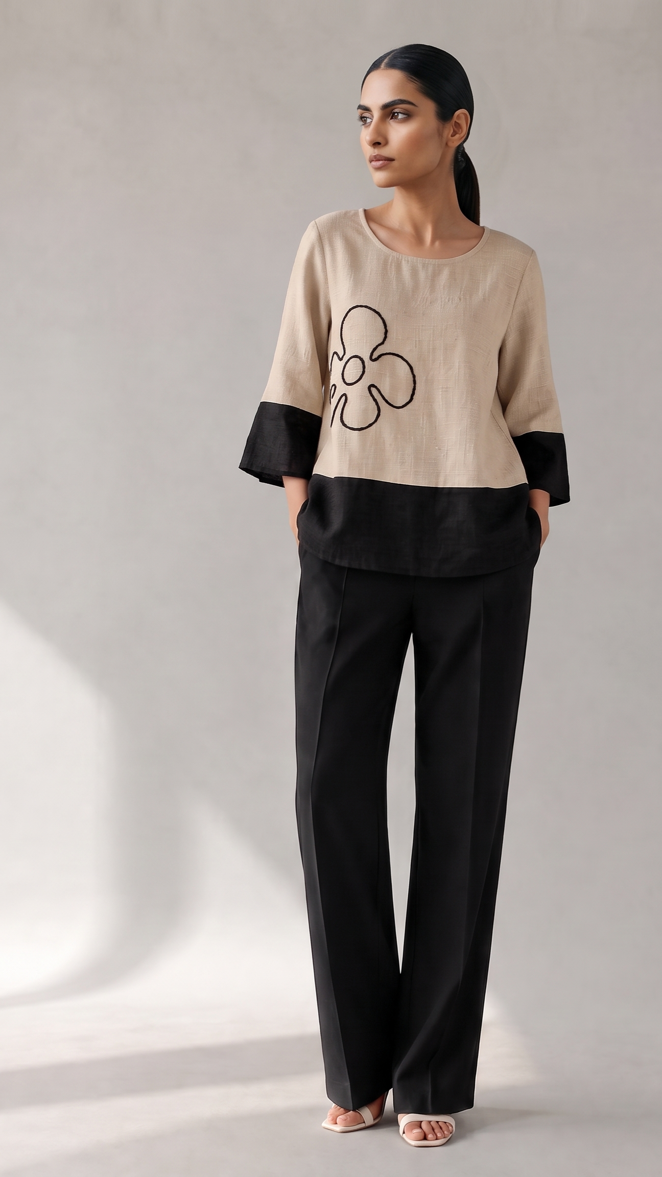 Mono Bloom Top