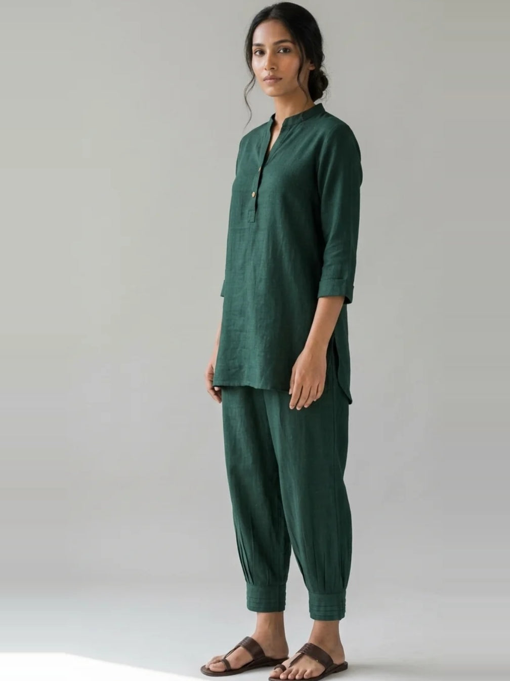 Forest Ease – Green Cotton Linen Slub Co-ord Set – full-length side view